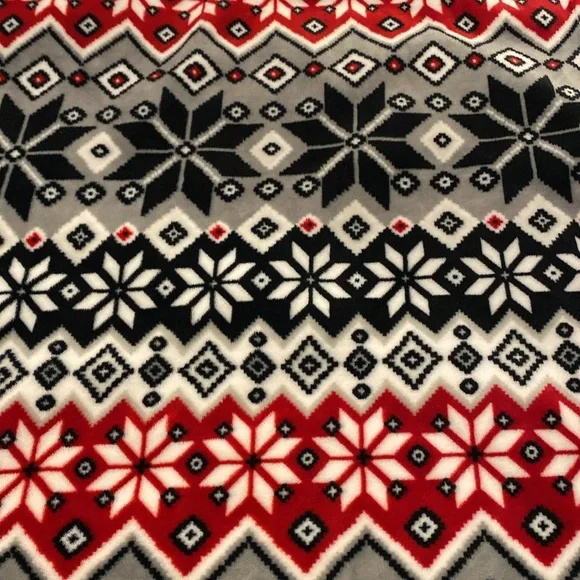 RESERVED 🤠Elle Home Blanket - Picture 2 of 5